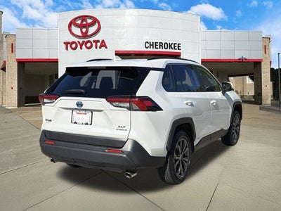 2022 Toyota RAV4 Hybrid XLE Premium