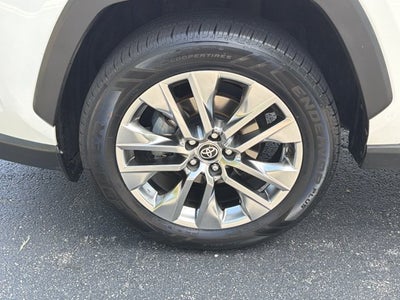 2020 Toyota RAV4 XLE Premium