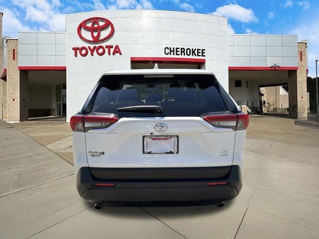 2025 Toyota RAV4 LE