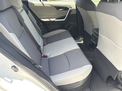 2022 Toyota RAV4 Hybrid XLE