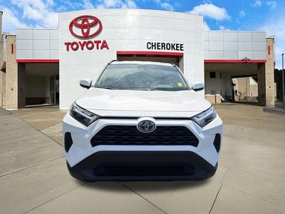 2022 Toyota RAV4 Hybrid XLE