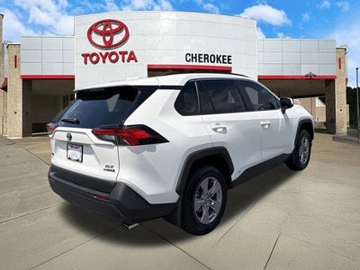 2022 Toyota RAV4 Hybrid XLE