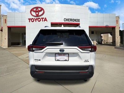 2022 Toyota RAV4 Hybrid XLE
