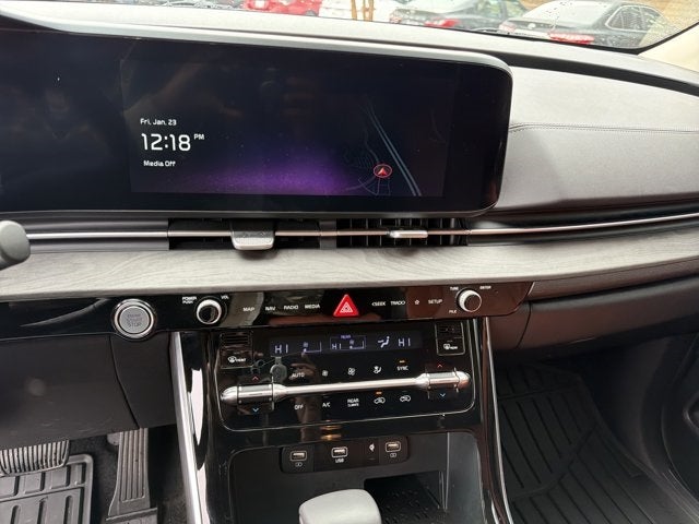 2024 Kia Carnival SX