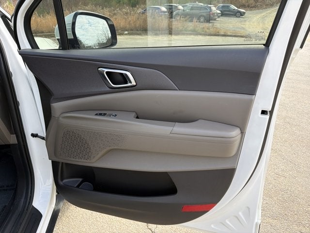 2025 Kia Carnival SX