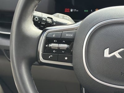 2025 Kia Carnival SX