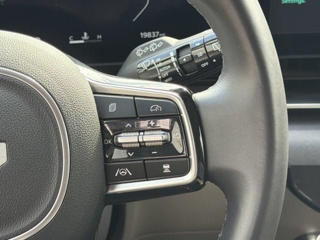 2025 Kia Carnival SX